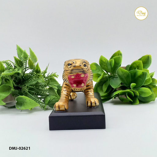 Handcrafted Metal Tiger with Pawti Stand Online