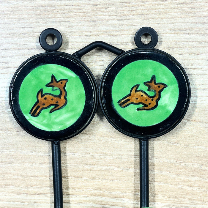 Green Color Deer Print Dual Hook Ceramic & Iron Key Holder 3
