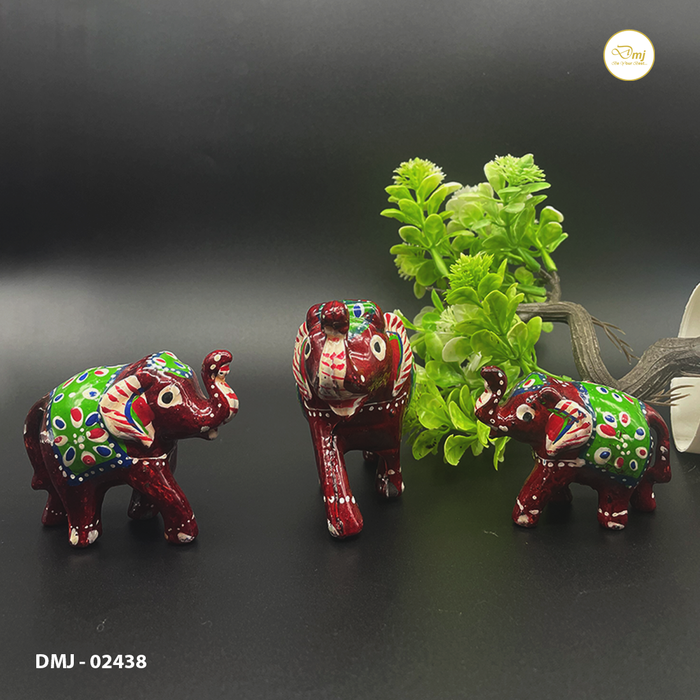 Handcrafted Fiber Elephant Decorative Showpiece Set