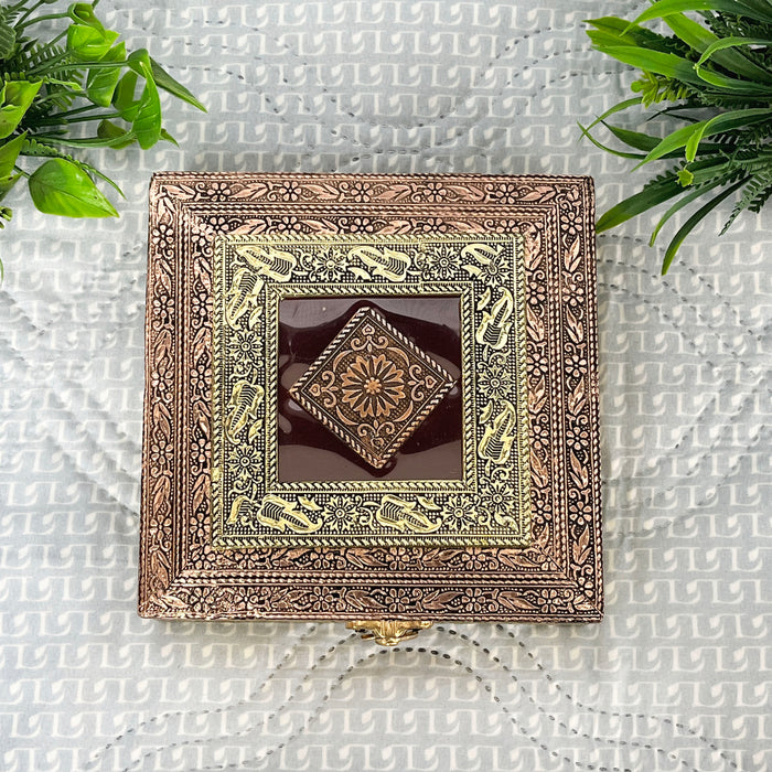 Elegant Dual-Tone dry fruit Box with Traditional Design