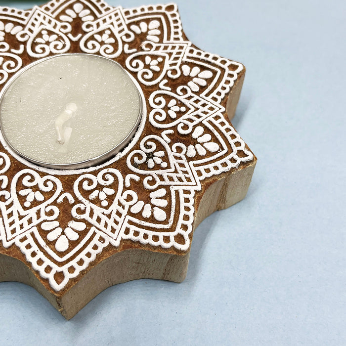 Star-Shaped Wooden Tea Light Holder with Intricate Floral Pattern (Pack of 4)
