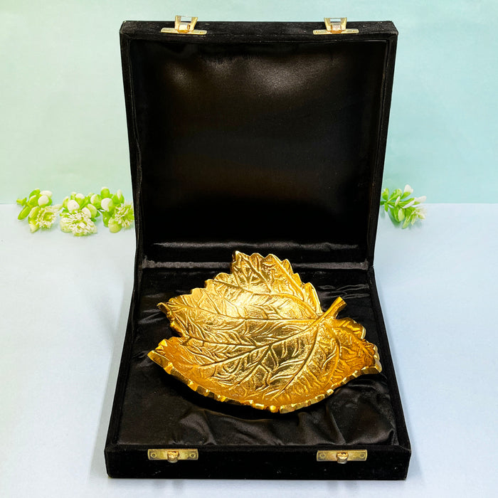 Golden Betel Leaf Bowl in Velvet Box