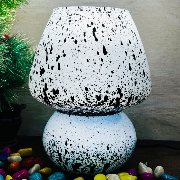Handcrafted Black & White Speckled Glass Table Lamp – Modern Artistic Home Decor Light