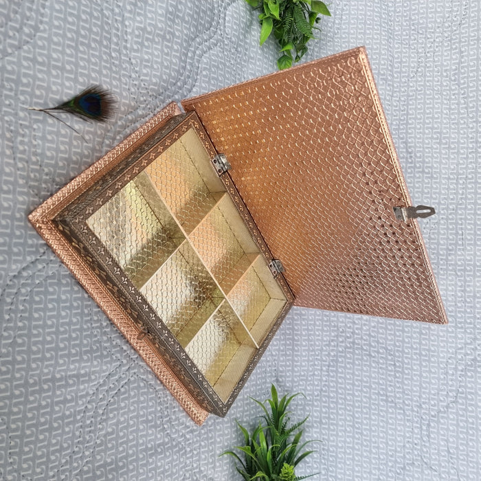 Traditional Wooden Dry Fruit Box with Twin Elegant Designs
