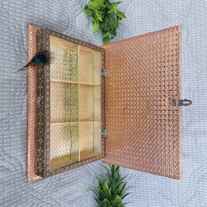 Traditional Wooden Dry Fruit Box with Twin Elegant Designs