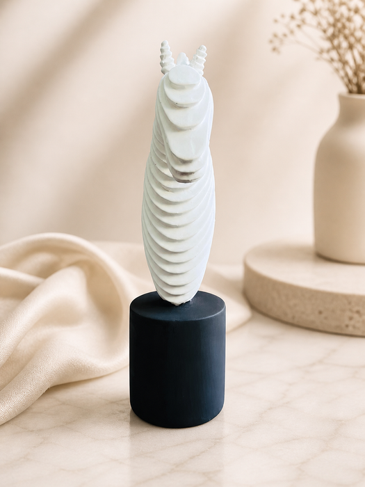 Modern White Horse Head Resin Sculpture for Home Decor | Minimalist Tabletop Figurine
