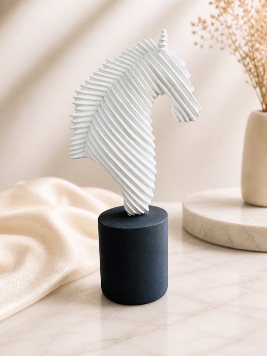 Modern White Horse Head Resin Sculpture for Home Decor | Minimalist Tabletop Figurine