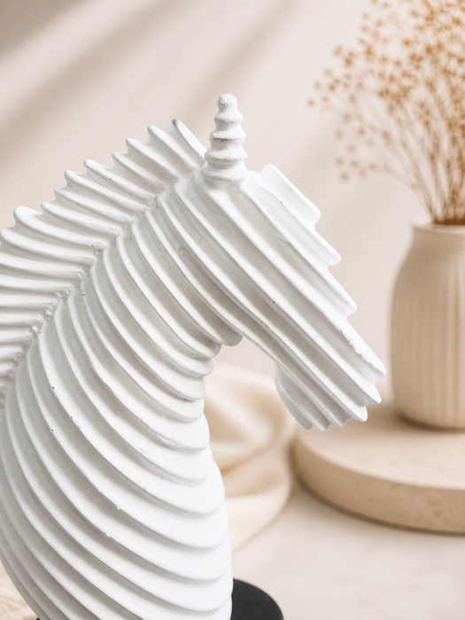 Modern White Horse Head Resin Sculpture for Home Decor | Minimalist Tabletop Figurine