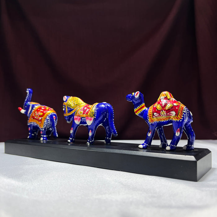 Sculpted Elegance: Elephant Camel Horse Set with Pawti Stand