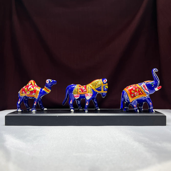 Sculpted Elegance: Elephant Camel Horse Set with Pawti Stand