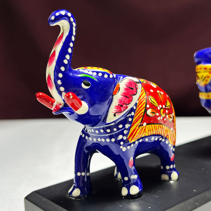 Élégance sculptée : ensemble éléphant chameau avec support Pawti