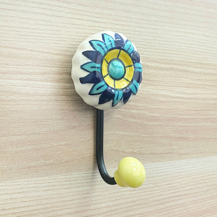 Decorative Ceramic Flower Key Holder – Functional and Fun