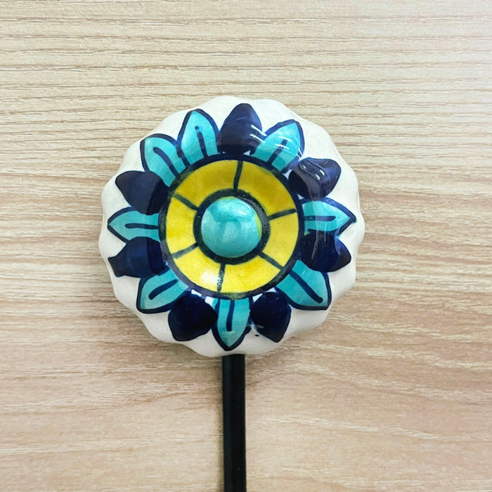 Decorative Ceramic Flower Key Holder – Functional and Fun