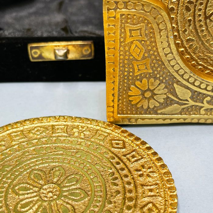 Elegant Metal Tea Coaster Set with Traditional Design