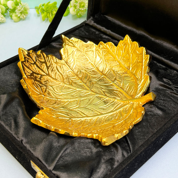 Golden Betel Leaf Bowl in Velvet Box