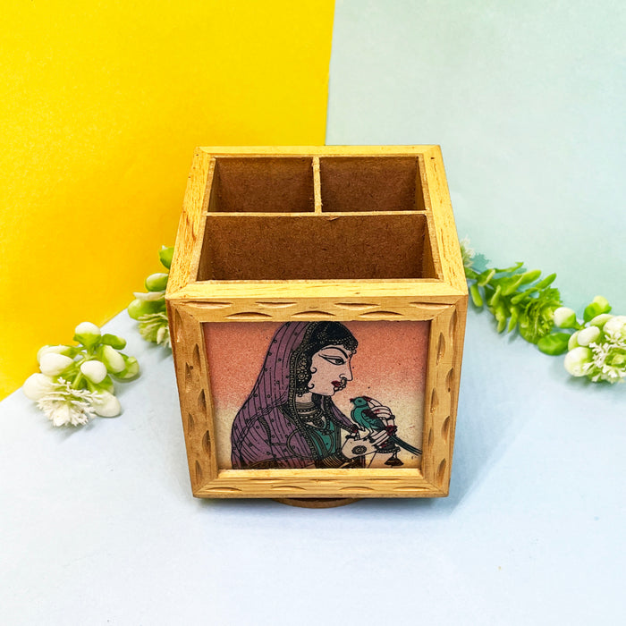 Elegant Wooden Pen Holder with Traditional Art Print - 9x9x10 cm