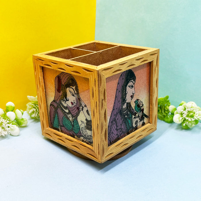 Elegant Wooden Pen Holder with Traditional Art Print - 9x9x10 cm