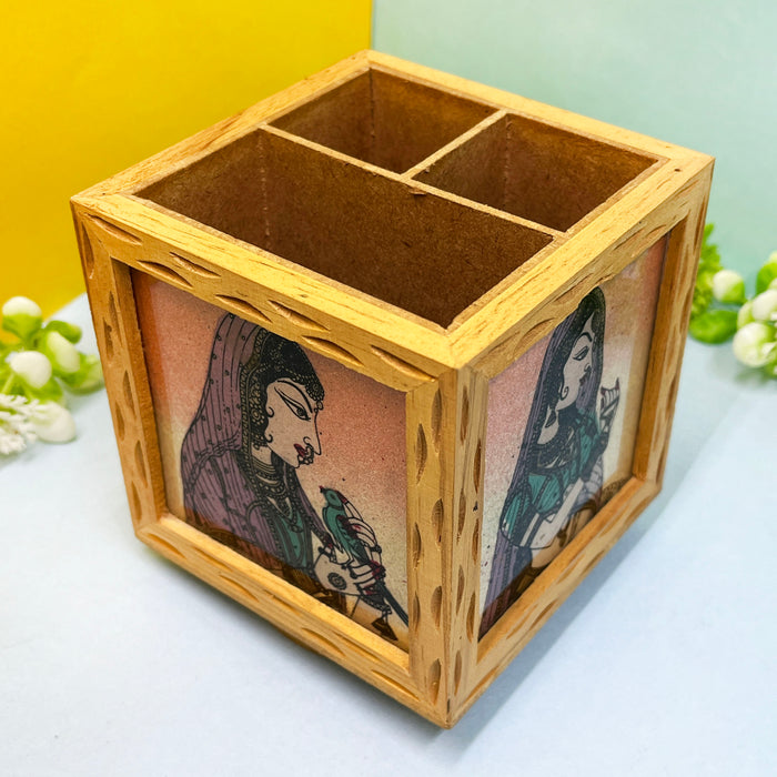 Elegant Wooden Pen Holder with Traditional Art Print - 9x9x10 cm