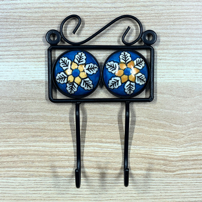 Dual Hook Ceramic &amp; Iron Key Holder – Blue Floral Design, 10 x 4.5 x 15.5 cm