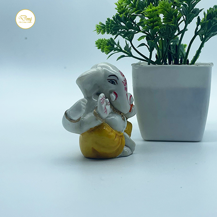 Handcrafted Lord Ganesha Idol for Home Decor & Puja | Decorative Ganpati Murti